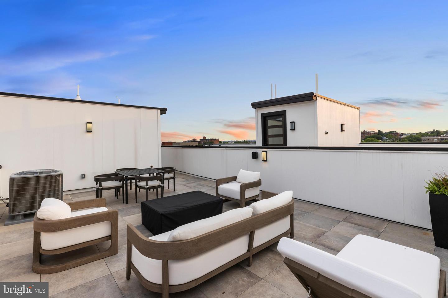 733 EUCLID ST NW #302, WASHINGTON, District Of Columbia 20001, 4 Bedrooms Bedrooms, ,4 BathroomsBathrooms,Residential,For sale,733 EUCLID ST NW #302,DCDC2244414 MLS # DCDC2244414