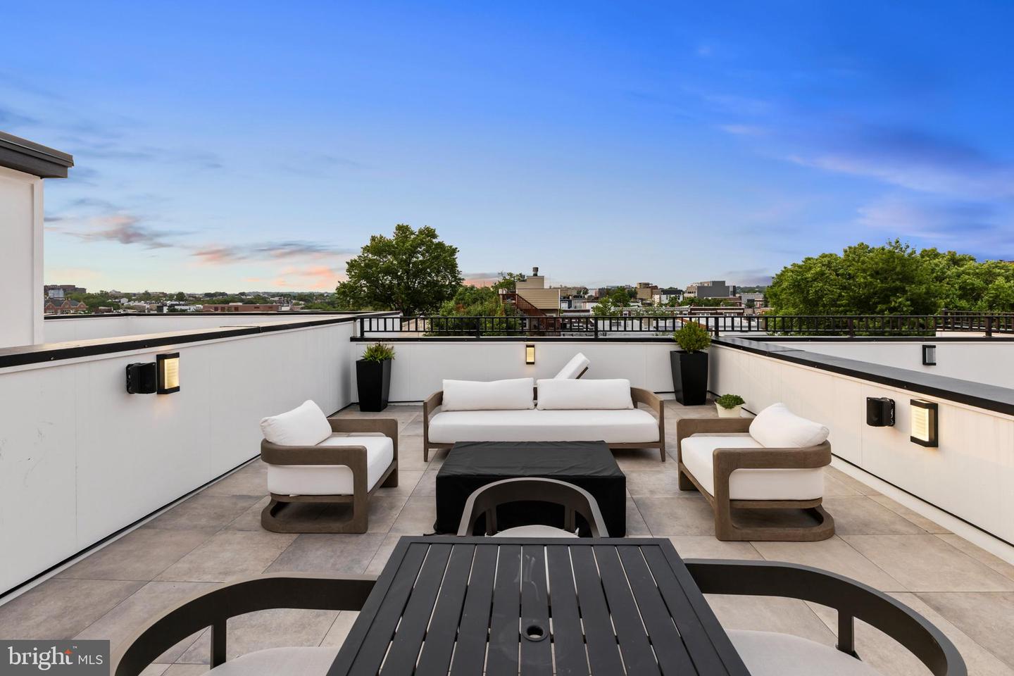 733 EUCLID ST NW #302, WASHINGTON, District Of Columbia 20001, 4 Bedrooms Bedrooms, ,4 BathroomsBathrooms,Residential,For sale,733 EUCLID ST NW #302,DCDC2244414 MLS # DCDC2244414