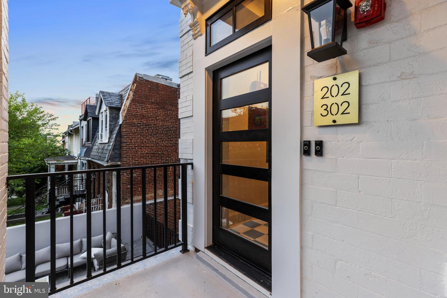 733 EUCLID ST NW #302, WASHINGTON, District Of Columbia 20001, 4 Bedrooms Bedrooms, ,4 BathroomsBathrooms,Residential,For sale,733 EUCLID ST NW #302,DCDC2244414 MLS # DCDC2244414