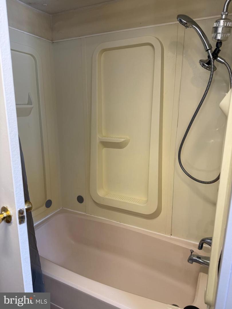 122 CAVE HILL LN, GORE, Virginia 22637, 3 Bedrooms Bedrooms, ,1 BathroomBathrooms,Residential,For sale,122 CAVE HILL LN,VAFV2039378 MLS # VAFV2039378