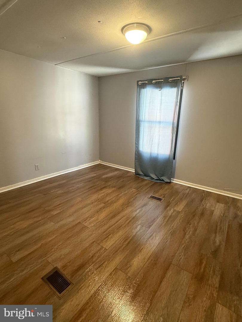 122 CAVE HILL LN, GORE, Virginia 22637, 3 Bedrooms Bedrooms, ,1 BathroomBathrooms,Residential,For sale,122 CAVE HILL LN,VAFV2039378 MLS # VAFV2039378