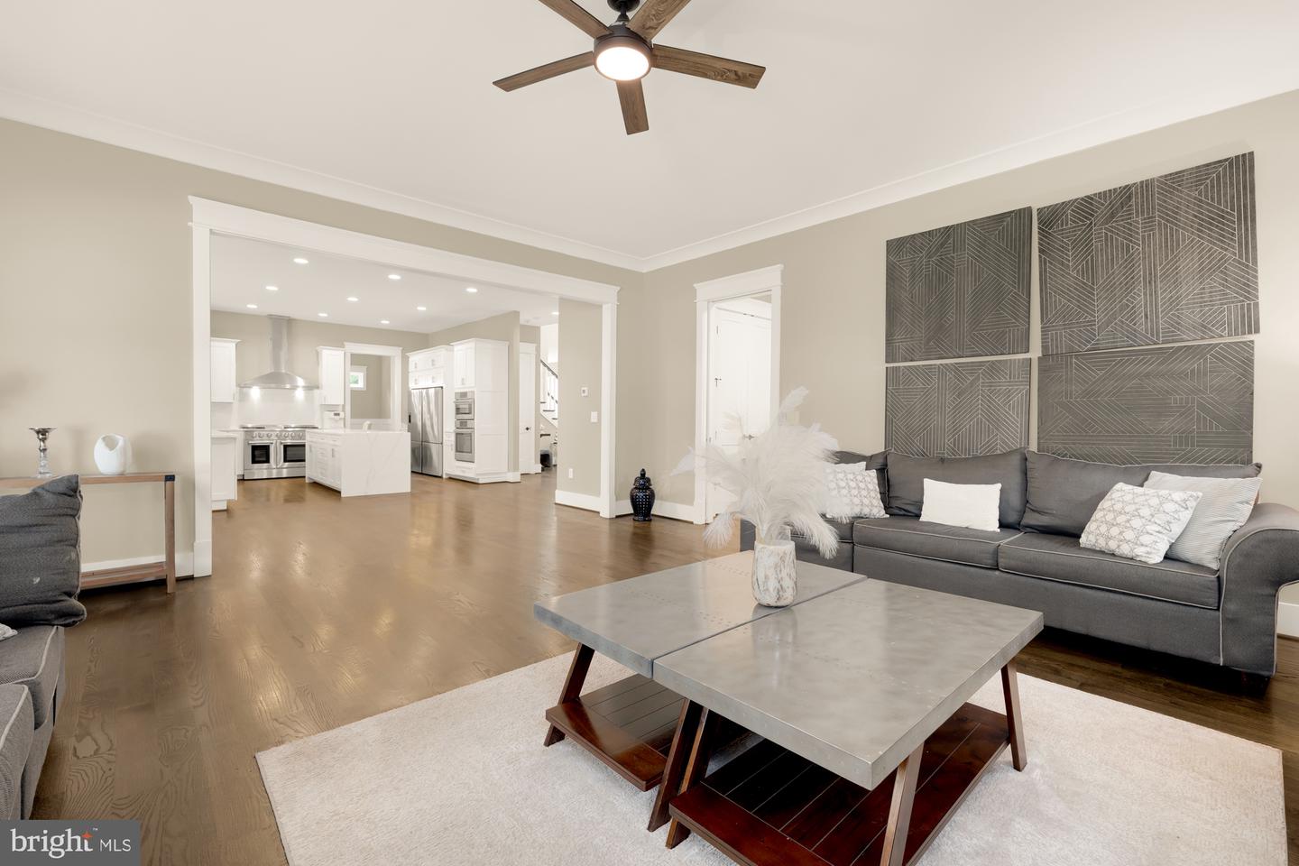 10602 OAK PL, FAIRFAX, Virginia 22030, 5 Bedrooms Bedrooms, ,6 BathroomsBathrooms,Residential,For sale,10602 OAK PL,VAFC2007726 MLS # VAFC2007726