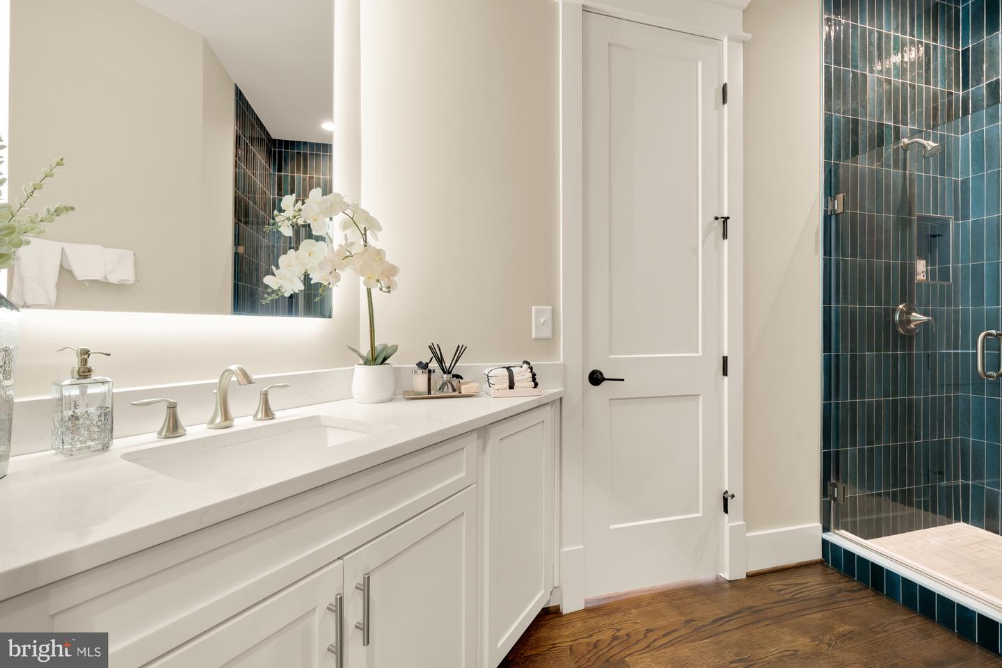 10602 OAK PL, FAIRFAX, Virginia 22030, 5 Bedrooms Bedrooms, ,6 BathroomsBathrooms,Residential,For sale,10602 OAK PL,VAFC2007726 MLS # VAFC2007726