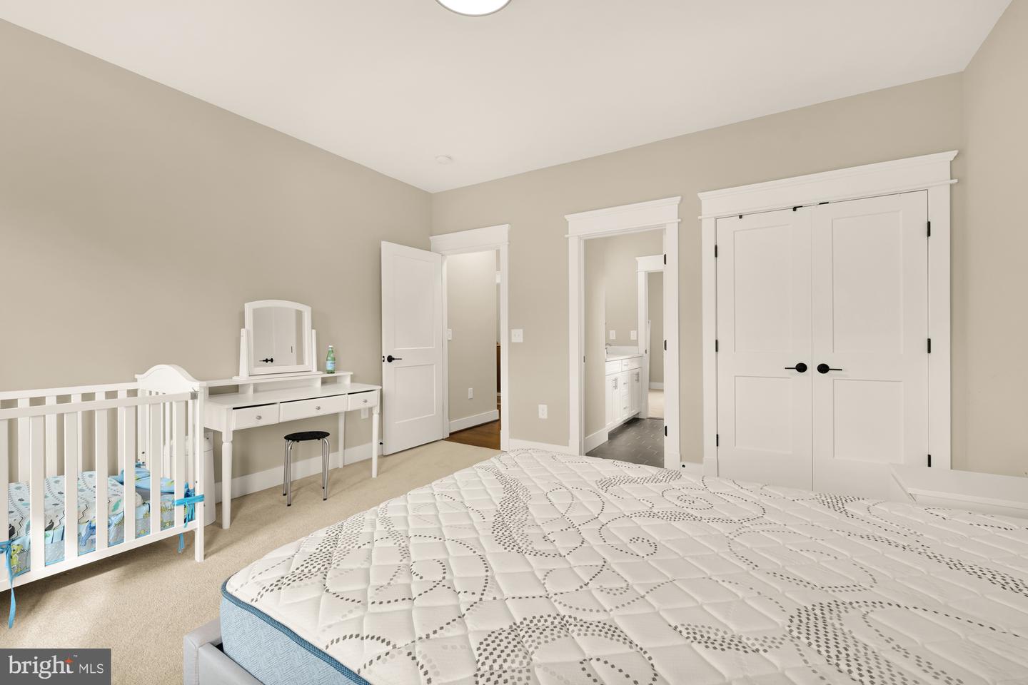 10602 OAK PL, FAIRFAX, Virginia 22030, 5 Bedrooms Bedrooms, ,6 BathroomsBathrooms,Residential,For sale,10602 OAK PL,VAFC2007726 MLS # VAFC2007726