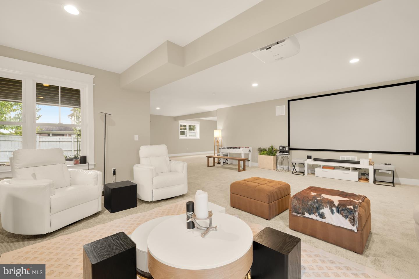 10602 OAK PL, FAIRFAX, Virginia 22030, 5 Bedrooms Bedrooms, ,6 BathroomsBathrooms,Residential,For sale,10602 OAK PL,VAFC2007726 MLS # VAFC2007726