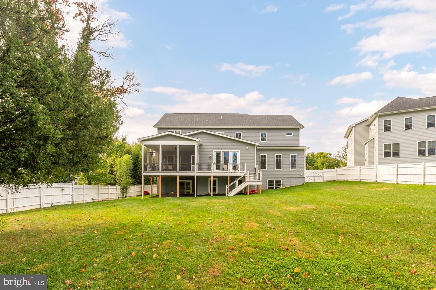 10602 OAK PL, FAIRFAX, Virginia 22030, 5 Bedrooms Bedrooms, ,6 BathroomsBathrooms,Residential,For sale,10602 OAK PL,VAFC2007726 MLS # VAFC2007726