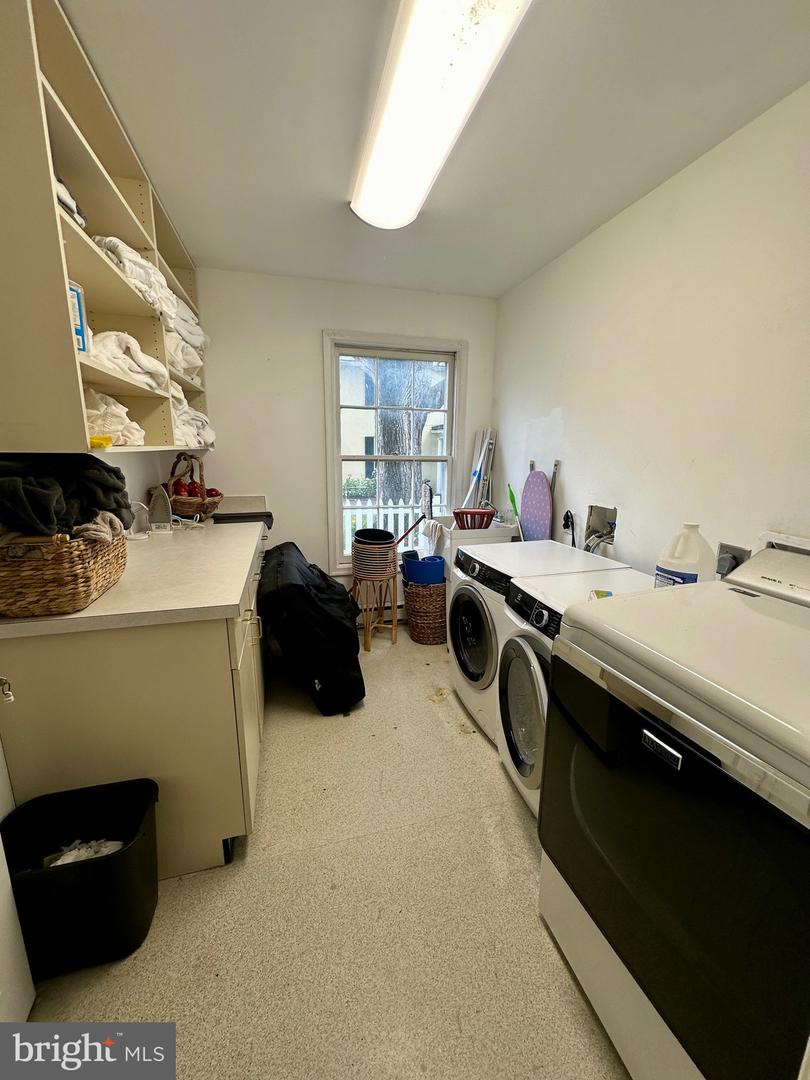 210 W MAIN ST, BERRYVILLE, Virginia 22611, 14 Bedrooms Bedrooms, ,6 BathroomsBathrooms,Residential,For sale,210 W MAIN ST,VACL2006488 MLS # VACL2006488