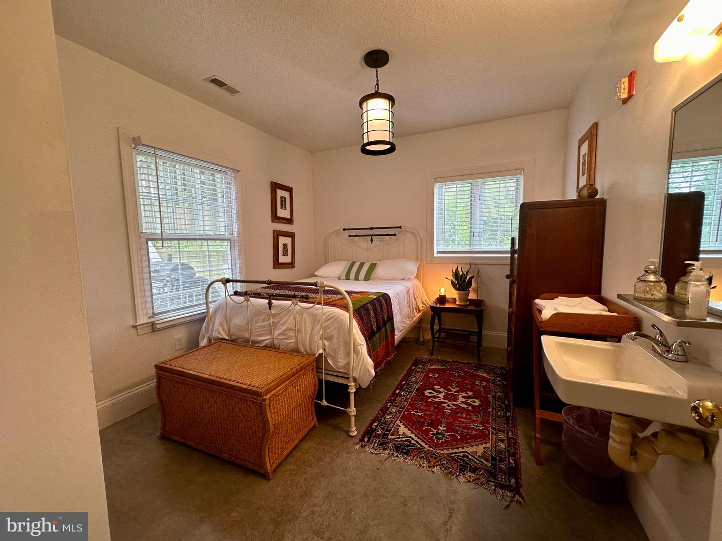 210 W MAIN ST, BERRYVILLE, Virginia 22611, 14 Bedrooms Bedrooms, ,6 BathroomsBathrooms,Residential,For sale,210 W MAIN ST,VACL2006488 MLS # VACL2006488