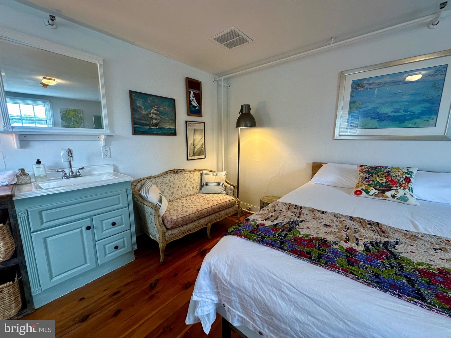 210 W MAIN ST, BERRYVILLE, Virginia 22611, 14 Bedrooms Bedrooms, ,6 BathroomsBathrooms,Residential,For sale,210 W MAIN ST,VACL2006488 MLS # VACL2006488