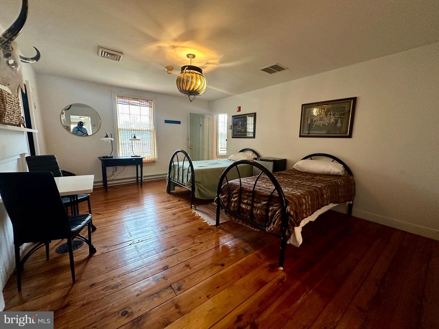 210 W MAIN ST, BERRYVILLE, Virginia 22611, 14 Bedrooms Bedrooms, ,6 BathroomsBathrooms,Residential,For sale,210 W MAIN ST,VACL2006488 MLS # VACL2006488