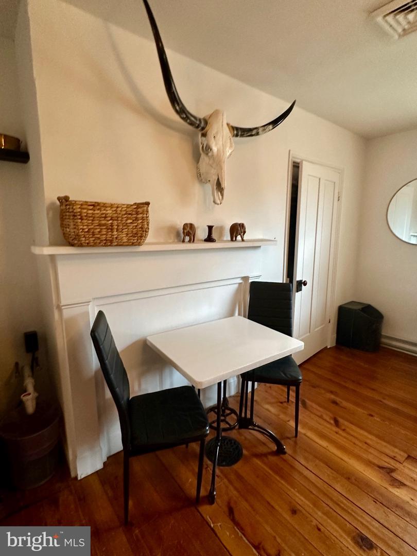 210 W MAIN ST, BERRYVILLE, Virginia 22611, 14 Bedrooms Bedrooms, ,6 BathroomsBathrooms,Residential,For sale,210 W MAIN ST,VACL2006488 MLS # VACL2006488