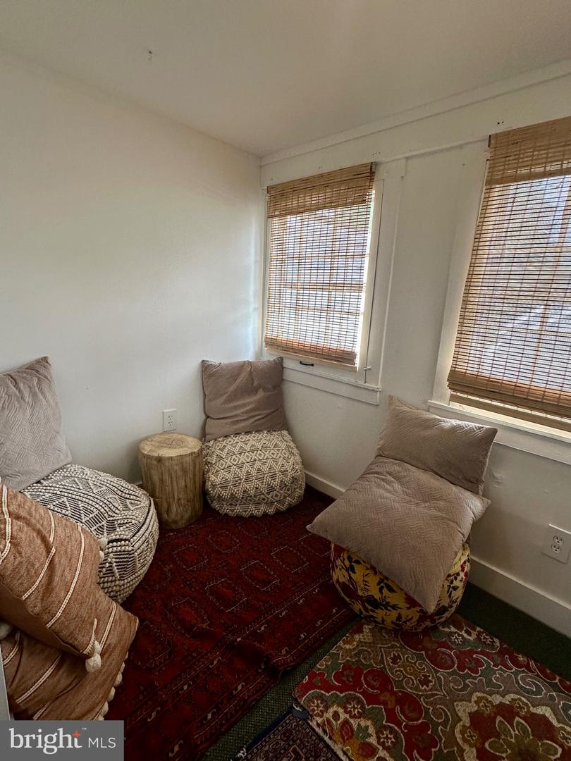 210 W MAIN ST, BERRYVILLE, Virginia 22611, 14 Bedrooms Bedrooms, ,6 BathroomsBathrooms,Residential,For sale,210 W MAIN ST,VACL2006488 MLS # VACL2006488