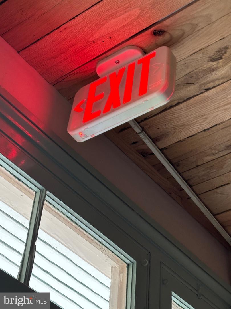 210 W MAIN ST, BERRYVILLE, Virginia 22611, 14 Bedrooms Bedrooms, ,6 BathroomsBathrooms,Residential,For sale,210 W MAIN ST,VACL2006488 MLS # VACL2006488