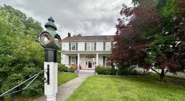 210 W MAIN ST, BERRYVILLE, Virginia 22611, 14 Bedrooms Bedrooms, ,6 BathroomsBathrooms,Residential,For sale,210 W MAIN ST,VACL2006488 MLS # VACL2006488