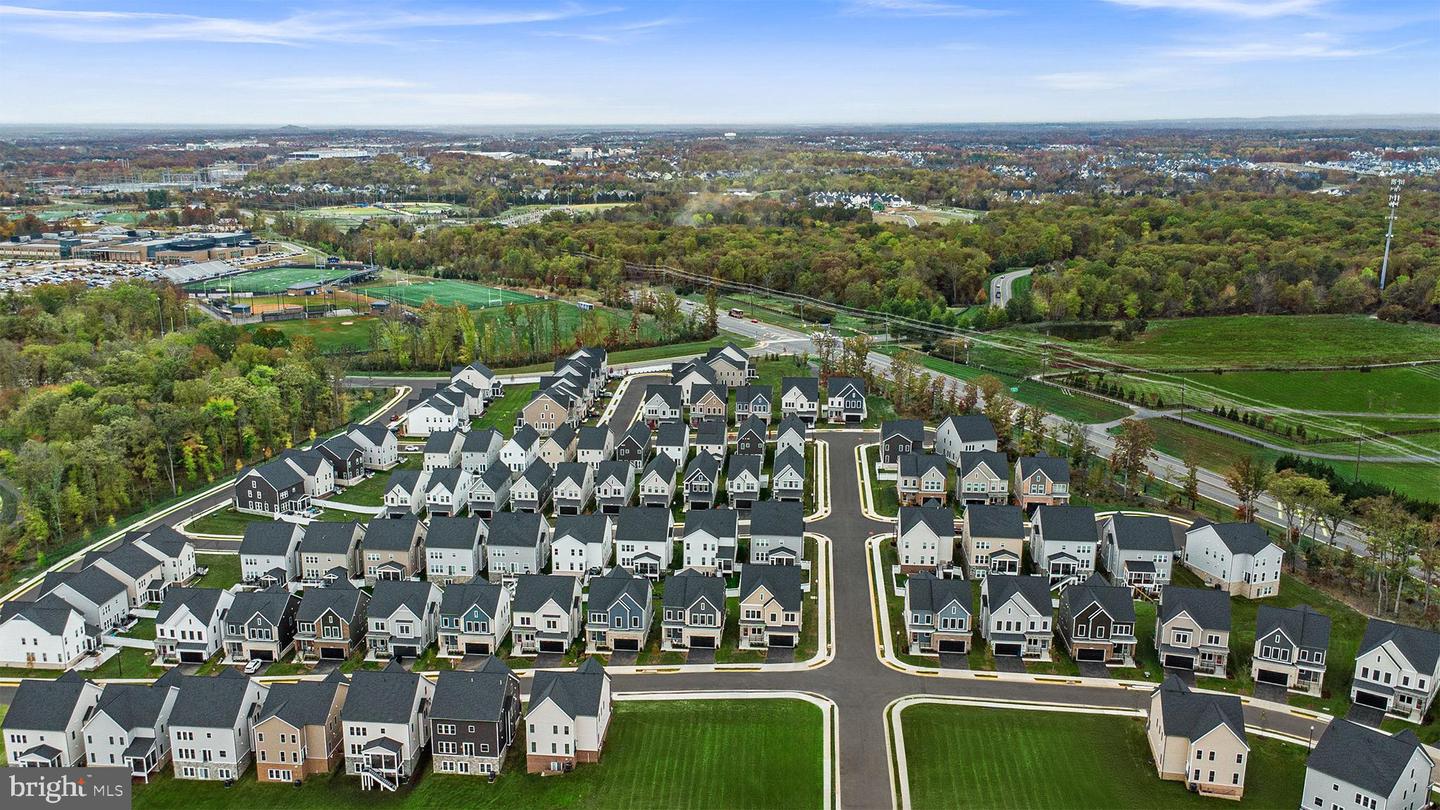 NIGHT NURSE CIR #SAMSON 36-F2, BRAMBLETON, Virginia 20148, 5 Bedrooms Bedrooms, ,4 BathroomsBathrooms,Residential,For sale,NIGHT NURSE CIR #SAMSON 36-F2,VALO2115152 MLS # VALO2115152