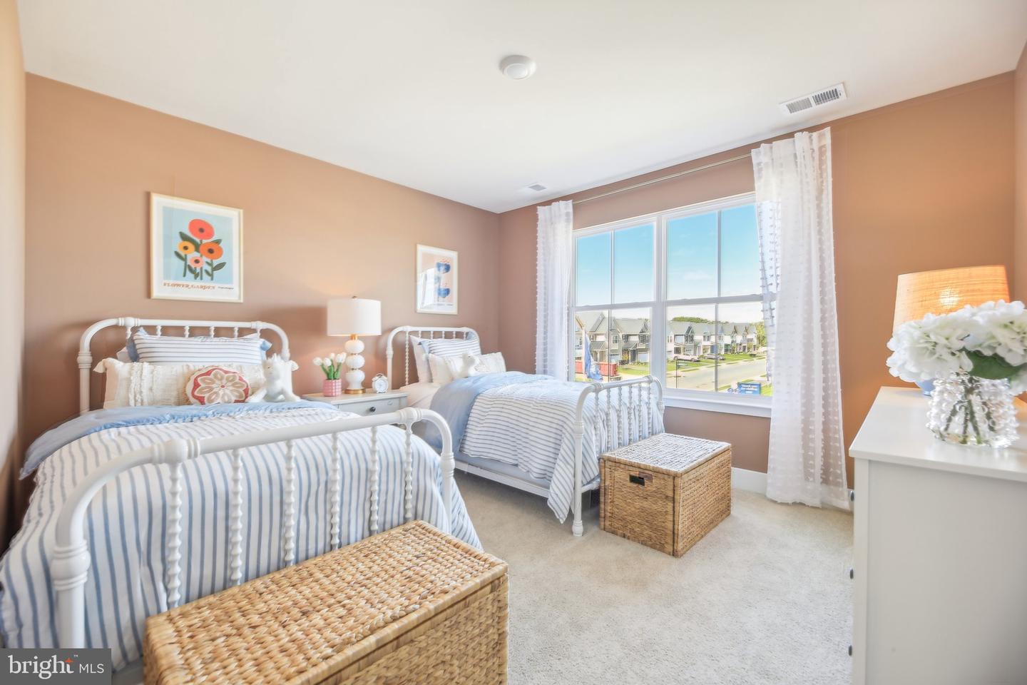 137 MASCOUTEN ST, WINCHESTER, Virginia 22602, 6 Bedrooms Bedrooms, ,4 BathroomsBathrooms,Residential,For sale,137 MASCOUTEN ST,VAFV2039380 MLS # VAFV2039380