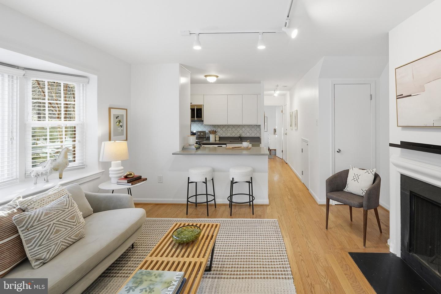 1833 BILTMORE ST NW #A, WASHINGTON, District Of Columbia 20009, 1 Bedroom Bedrooms, ,1 BathroomBathrooms,Residential,For sale,1833 BILTMORE ST NW #A,DCDC2244384 MLS # DCDC2244384