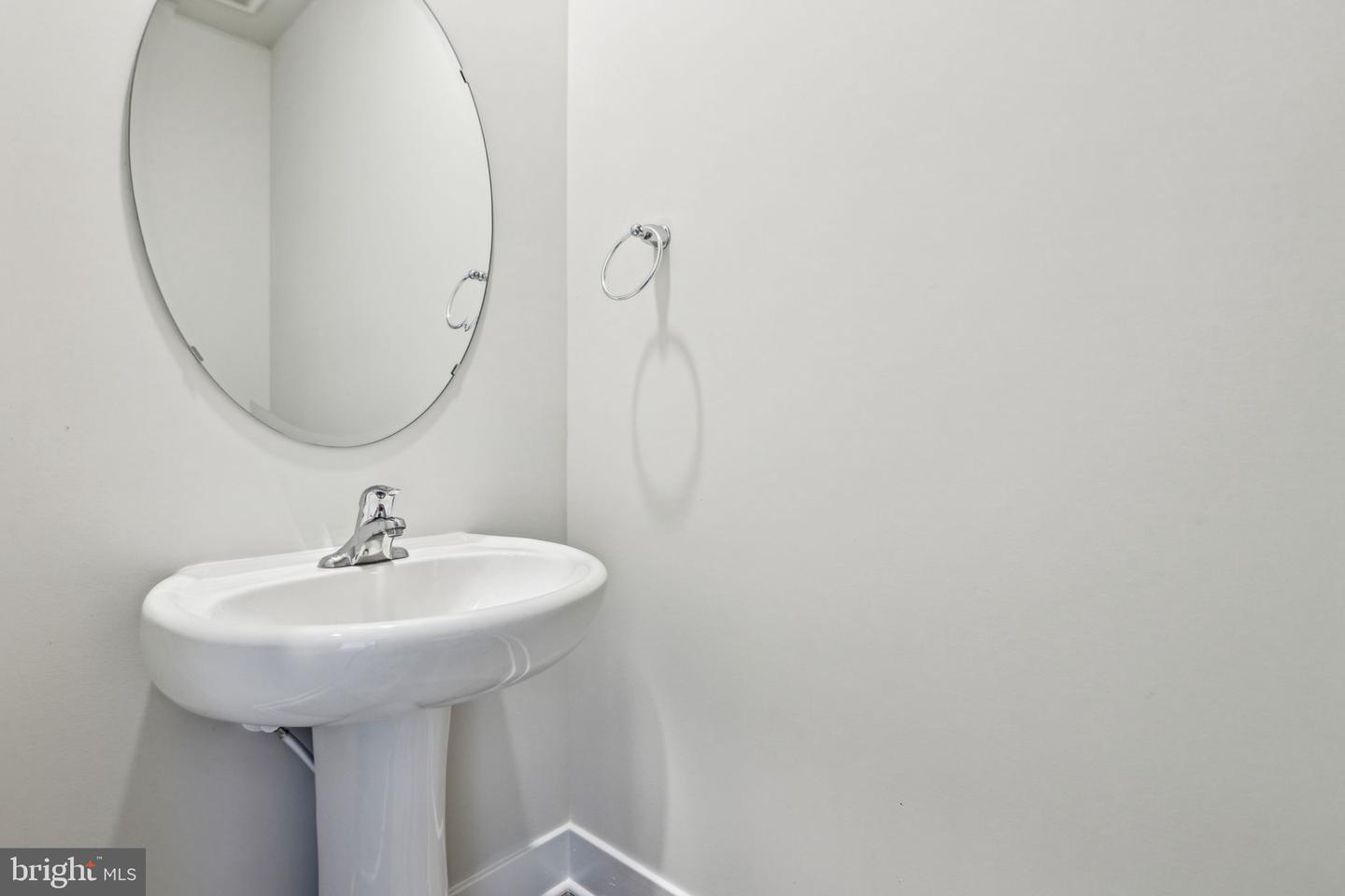 123 WAPPINGER TER, WINCHESTER, Virginia 22602, 6 Bedrooms Bedrooms, ,4 BathroomsBathrooms,Residential,For sale,123 WAPPINGER TER,VAFV2039382 MLS # VAFV2039382