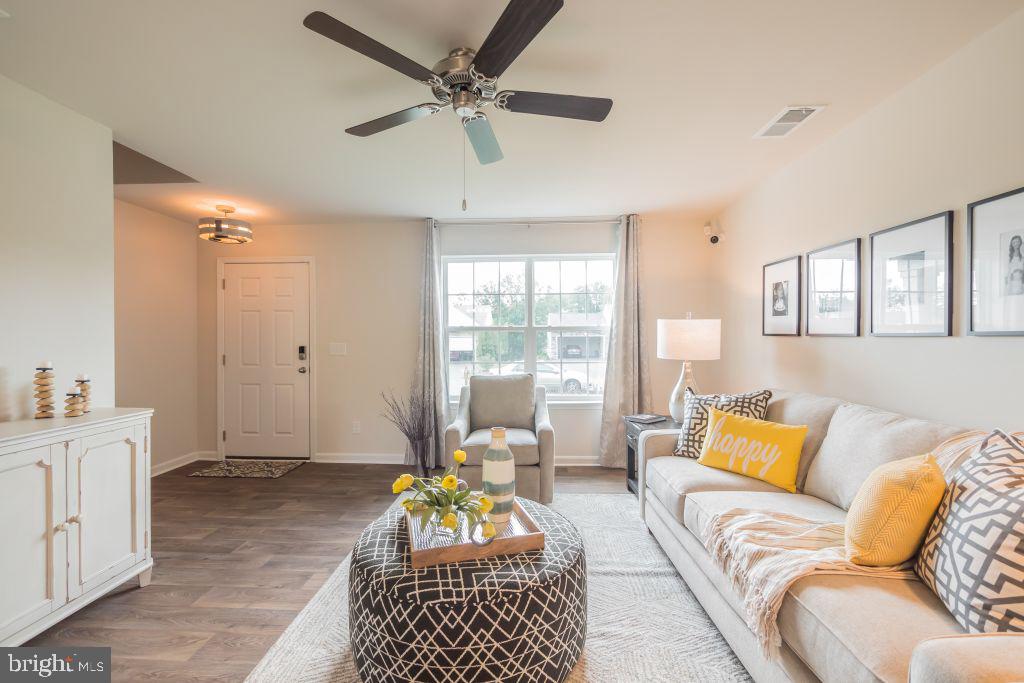 105 SEMINOLE DR, WINCHESTER, Virginia 22602, 4 Bedrooms Bedrooms, ,3 BathroomsBathrooms,Residential,For sale,105 SEMINOLE DR,VAFV2039384 MLS # VAFV2039384