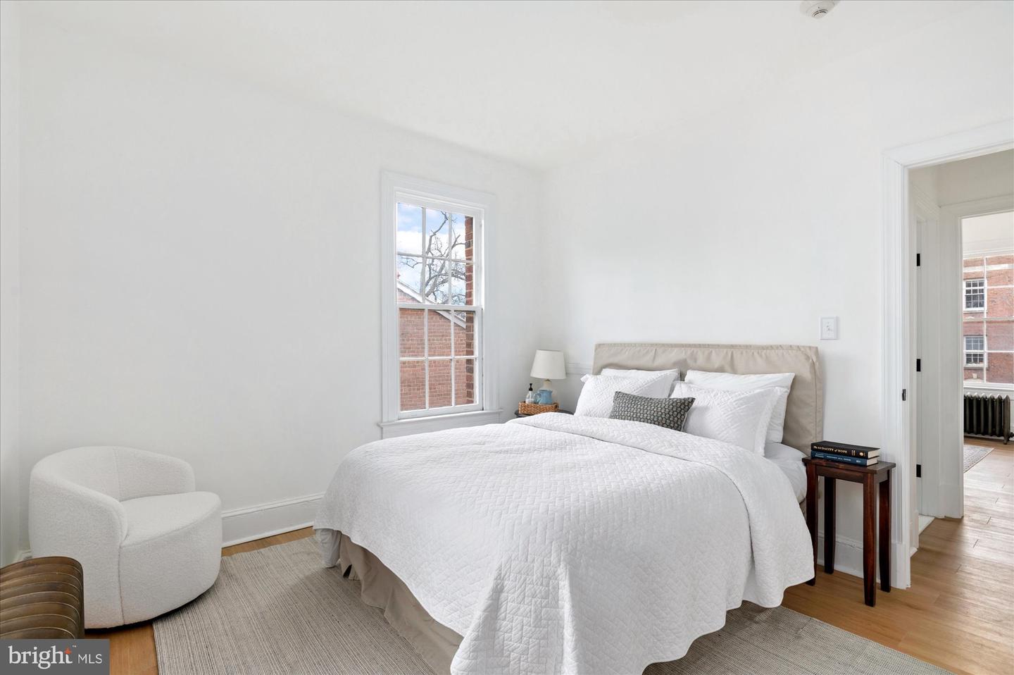2527 Q ST NW #202, WASHINGTON, District Of Columbia 20007, 2 Bedrooms Bedrooms, ,1 BathroomBathrooms,Residential,For sale,2527 Q ST NW #202,DCDC2244442 MLS # DCDC2244442