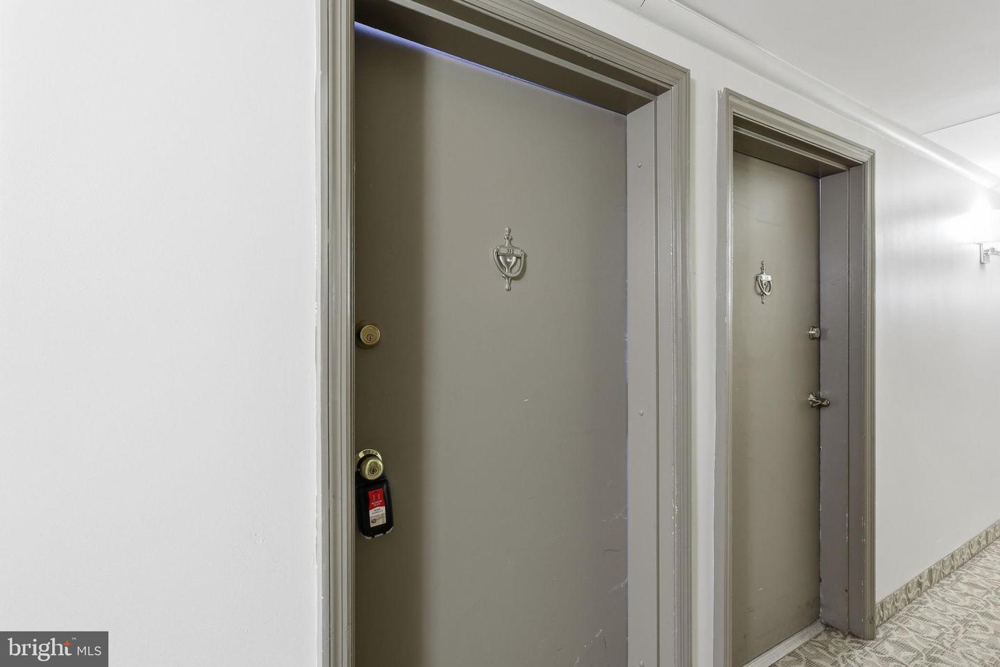 6300 STEVENSON AVE #312, ALEXANDRIA, Virginia 22304, 2 Bedrooms Bedrooms, 4 Rooms Rooms,2 BathroomsBathrooms,Residential,For sale,6300 STEVENSON AVE #312,VAAX2053758 MLS # VAAX2053758