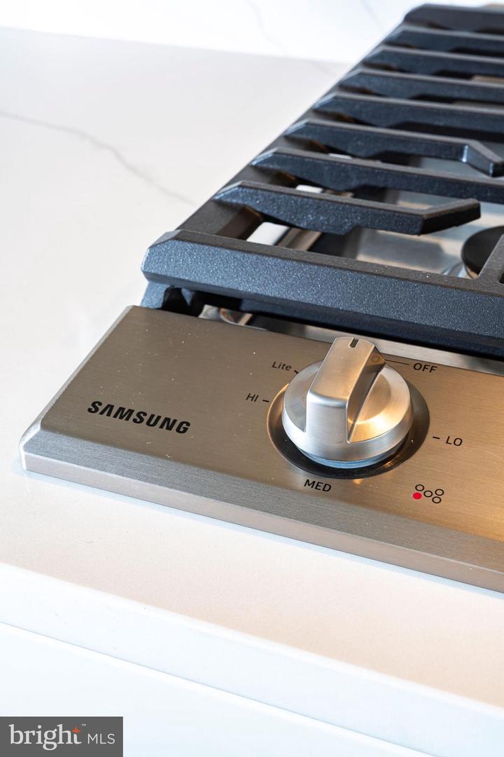 23642 WINTERDAY DR, ASHBURN, Virginia 20148, 3 Bedrooms Bedrooms, ,3 BathroomsBathrooms,Residential,For sale,23642 WINTERDAY DR,VALO2115180 MLS # VALO2115180