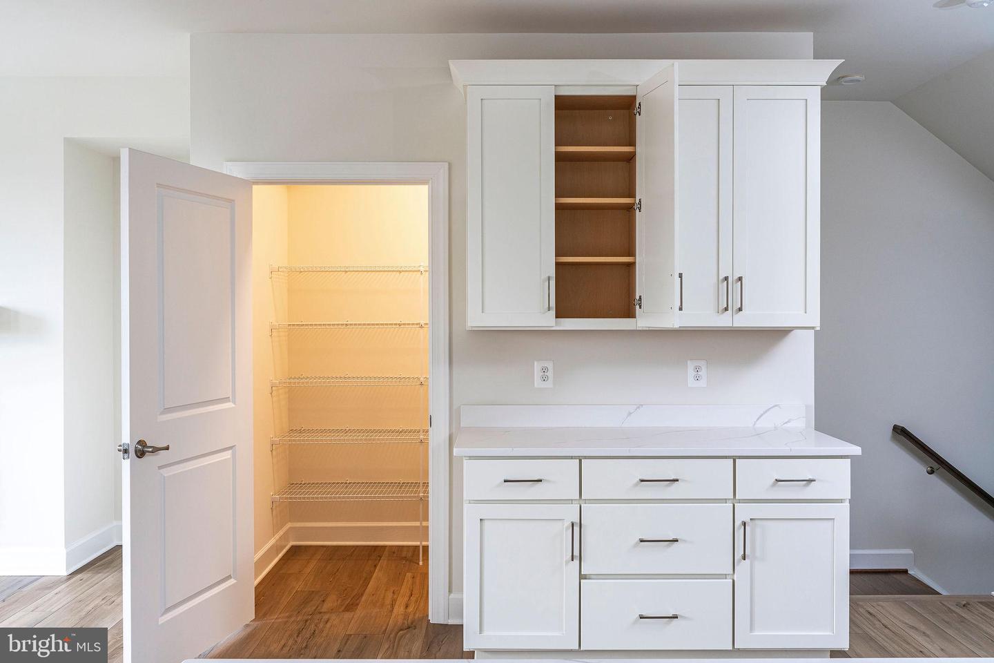 23642 WINTERDAY DR, ASHBURN, Virginia 20148, 3 Bedrooms Bedrooms, ,3 BathroomsBathrooms,Residential,For sale,23642 WINTERDAY DR,VALO2115180 MLS # VALO2115180