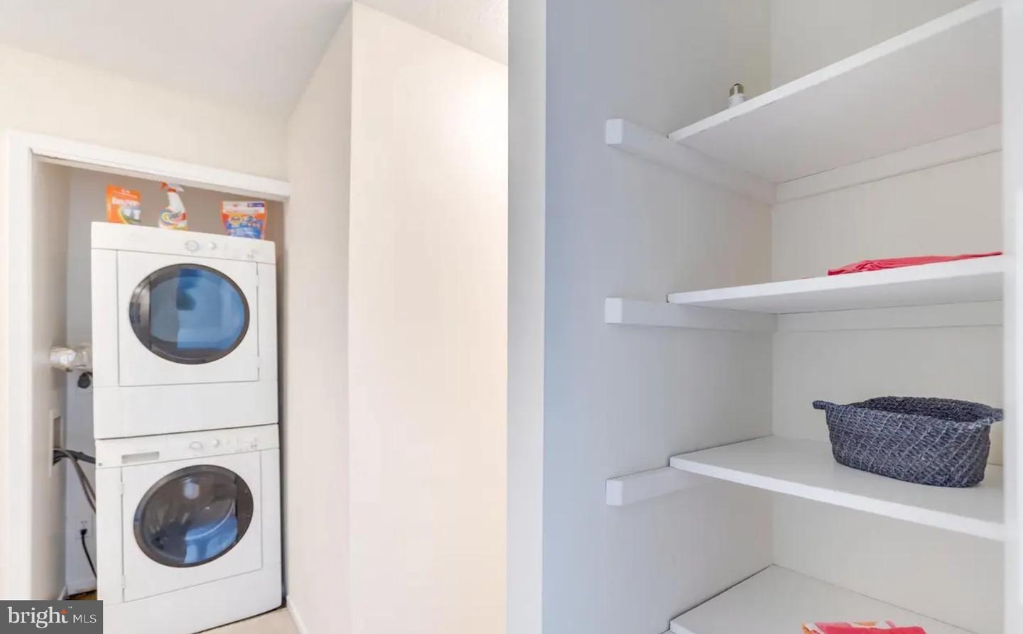 2311 PIMMIT DR #808, FALLS CHURCH, Virginia 22043, 2 Bedrooms Bedrooms, ,2 BathroomsBathrooms,Residential,For sale,2311 PIMMIT DR #808,VAFX2288794 MLS # VAFX2288794