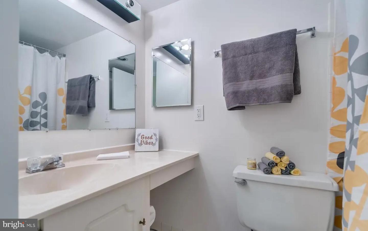 2311 PIMMIT DR #808, FALLS CHURCH, Virginia 22043, 2 Bedrooms Bedrooms, ,2 BathroomsBathrooms,Residential,For sale,2311 PIMMIT DR #808,VAFX2288794 MLS # VAFX2288794