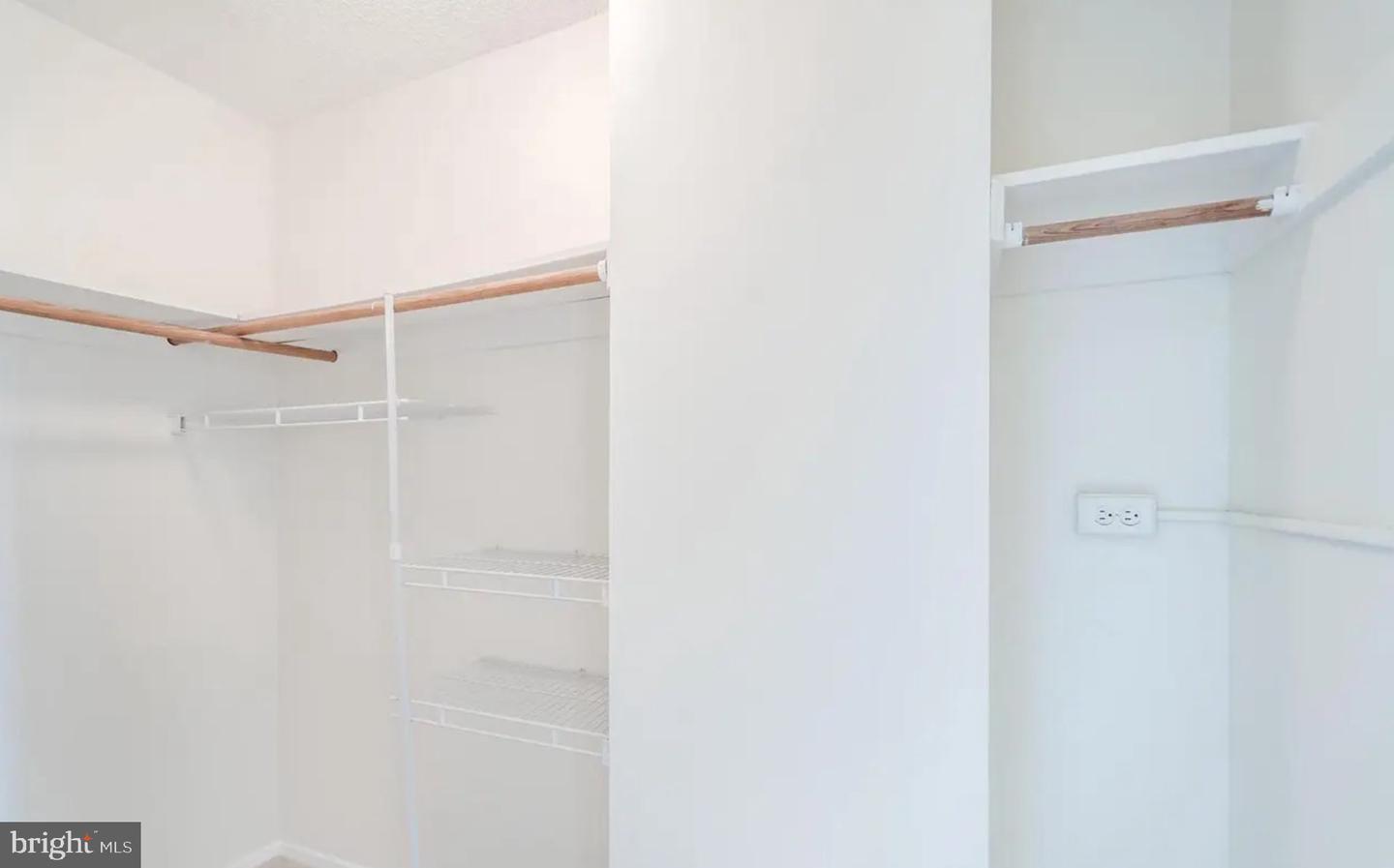 2311 PIMMIT DR #808, FALLS CHURCH, Virginia 22043, 2 Bedrooms Bedrooms, ,2 BathroomsBathrooms,Residential,For sale,2311 PIMMIT DR #808,VAFX2288794 MLS # VAFX2288794