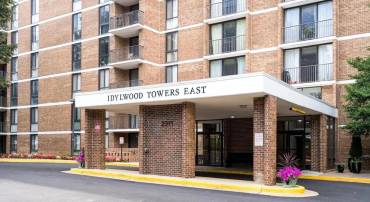 2311 PIMMIT DR #808, FALLS CHURCH, Virginia 22043, 2 Bedrooms Bedrooms, ,2 BathroomsBathrooms,Residential,For sale,2311 PIMMIT DR #808,VAFX2288794 MLS # VAFX2288794