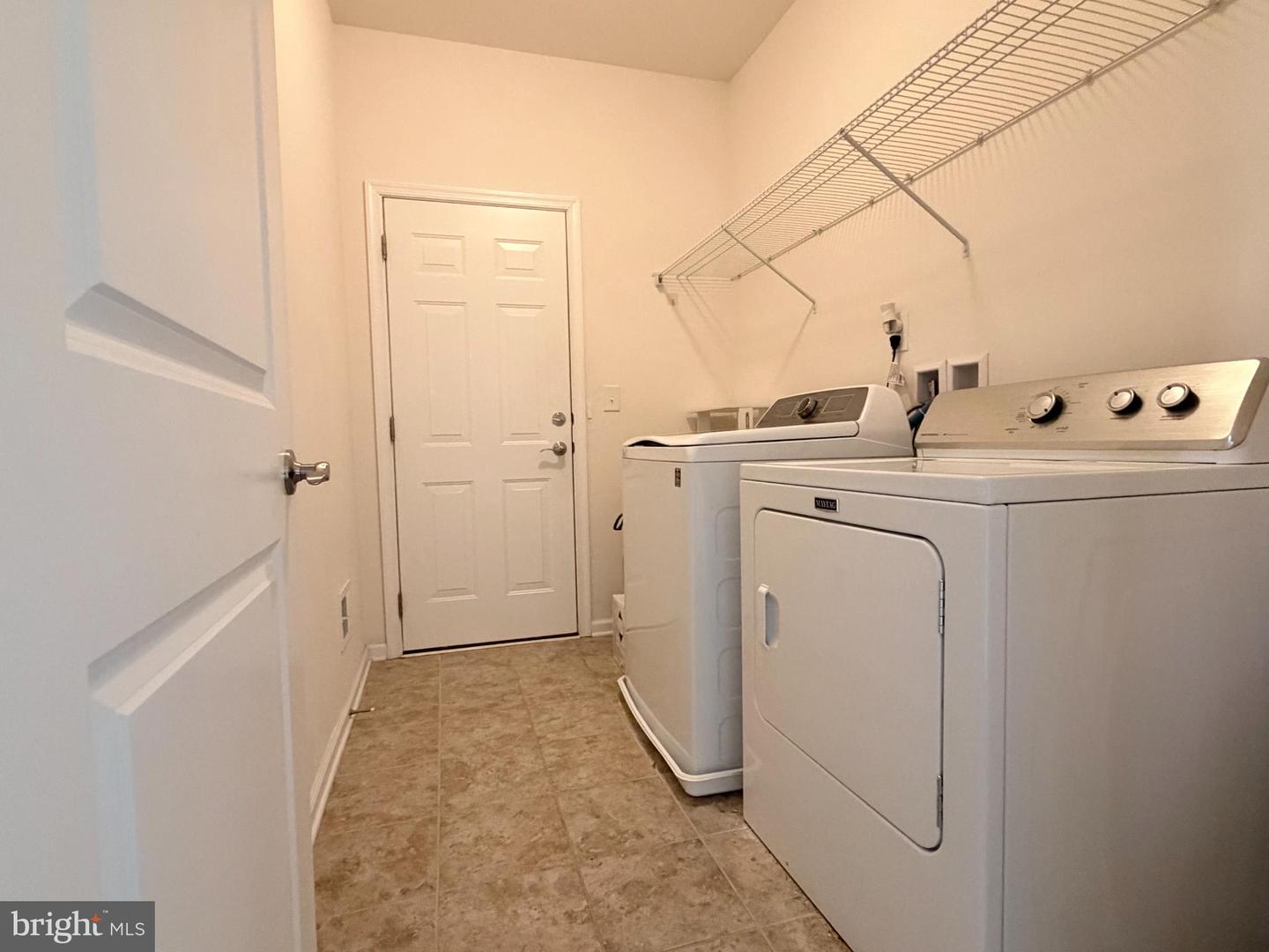 19 CAPRI CT, STAFFORD, Virginia 22554, 4 Bedrooms Bedrooms, 8 Rooms Rooms,3 BathroomsBathrooms,Residential,For sale,19 CAPRI CT,VAST2045758 MLS # VAST2045758