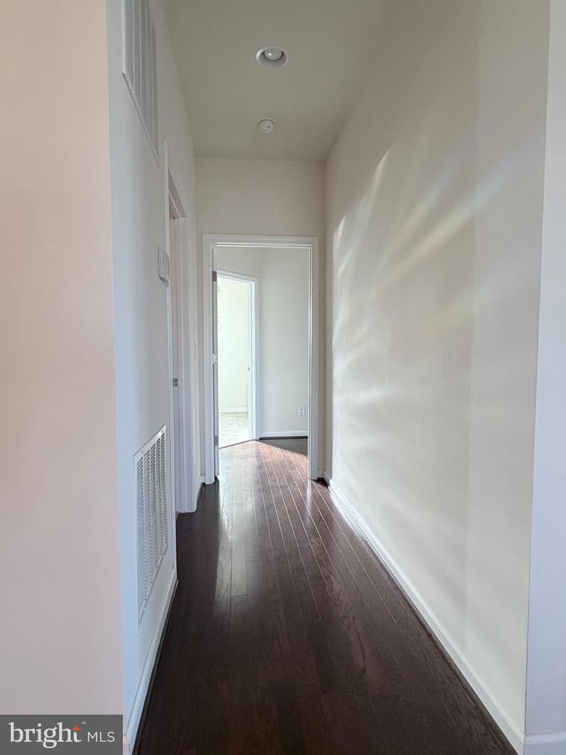 19 CAPRI CT, STAFFORD, Virginia 22554, 4 Bedrooms Bedrooms, 8 Rooms Rooms,3 BathroomsBathrooms,Residential,For sale,19 CAPRI CT,VAST2045758 MLS # VAST2045758