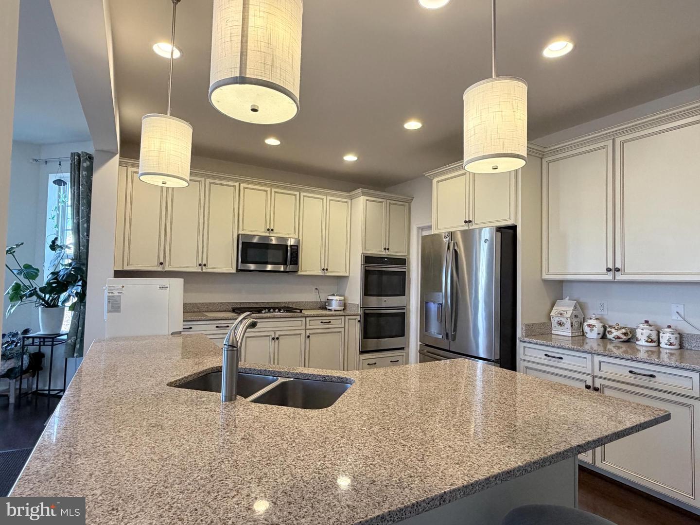 19 CAPRI CT, STAFFORD, Virginia 22554, 4 Bedrooms Bedrooms, 8 Rooms Rooms,3 BathroomsBathrooms,Residential,For sale,19 CAPRI CT,VAST2045758 MLS # VAST2045758