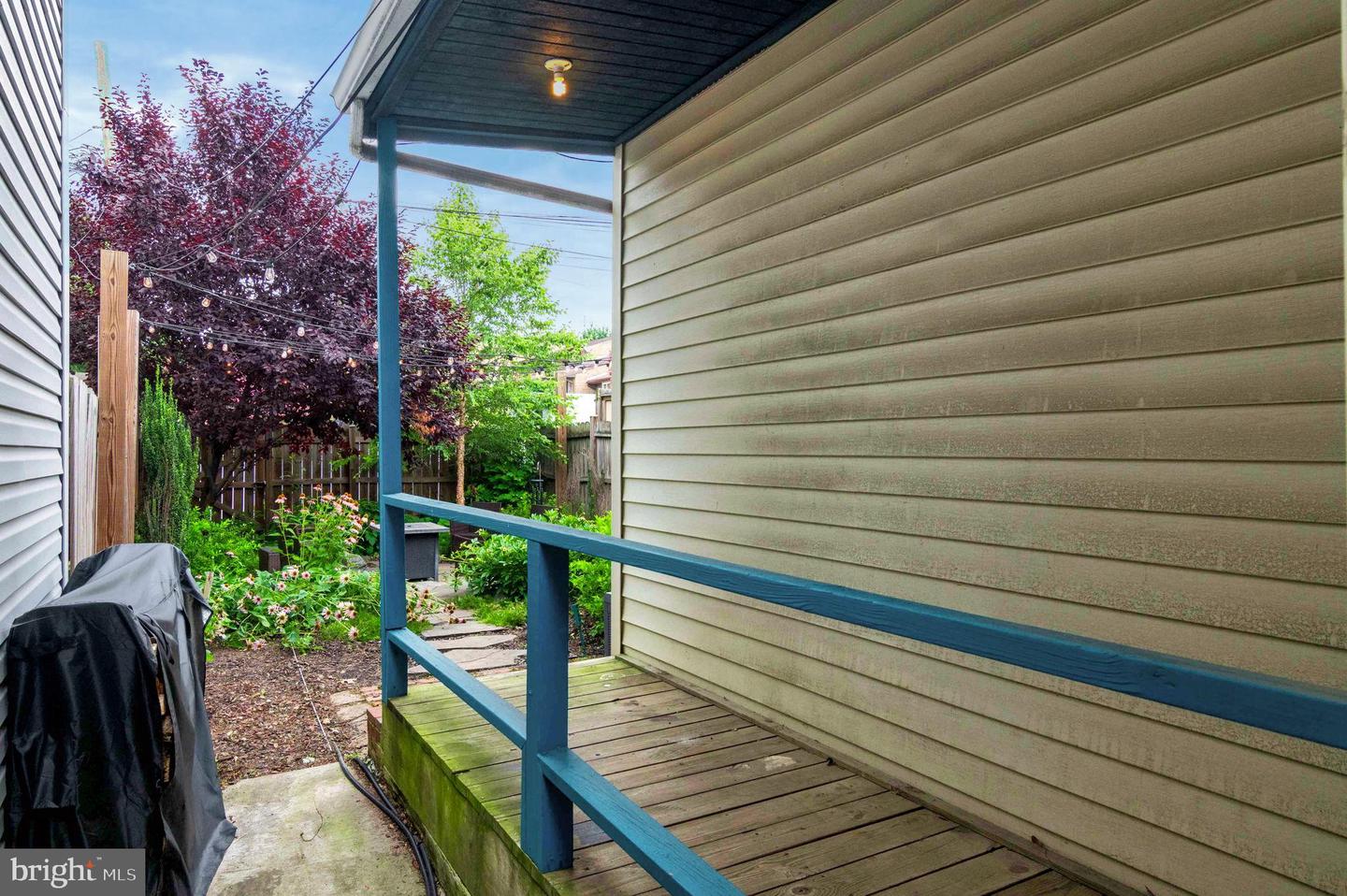 1526 GALES ST NE, WASHINGTON, District Of Columbia 20002, 2 Bedrooms Bedrooms, 4 Rooms Rooms,1 BathroomBathrooms,Residential,For sale,1526 GALES ST NE,DCDC2244444 MLS # DCDC2244444