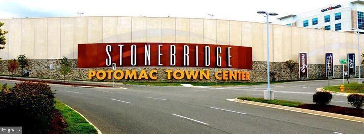 1427 ADMIRAL DR, WOODBRIDGE, Virginia 22192, 4 Bedrooms Bedrooms, ,3 BathroomsBathrooms,Residential,For sale,1427 ADMIRAL DR,VAPW2111816 MLS # VAPW2111816