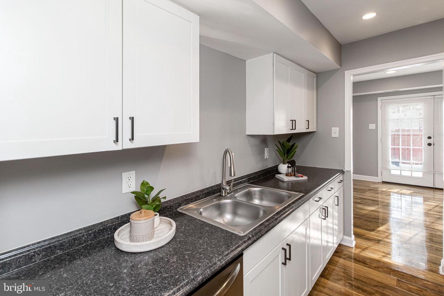 14758 TAMARACK PL, WOODBRIDGE, Virginia 22191, 3 Bedrooms Bedrooms, ,2 BathroomsBathrooms,Residential,For sale,14758 TAMARACK PL,VAPW2111822 MLS # VAPW2111822