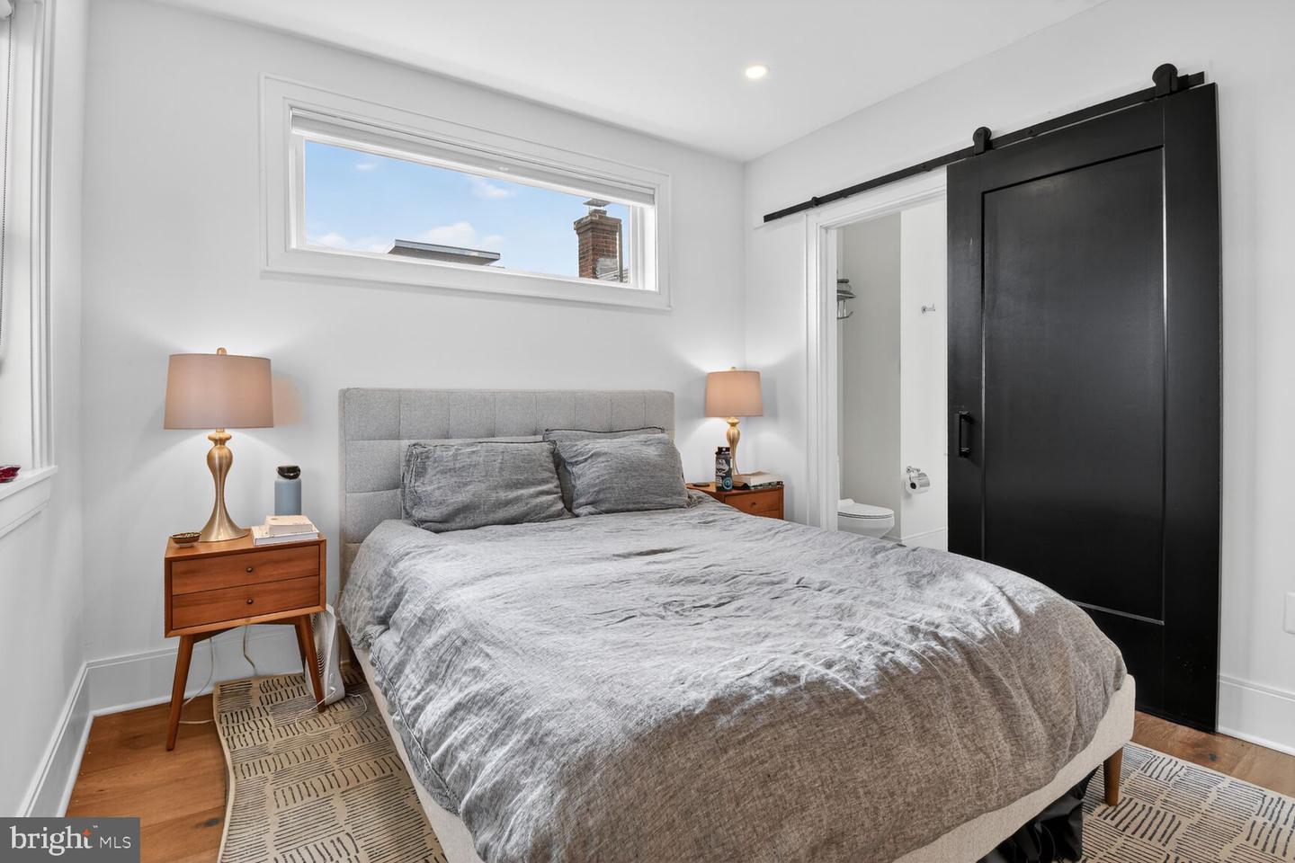 3317 16TH ST NW #4, WASHINGTON, District Of Columbia 20010, 2 Bedrooms Bedrooms, ,2 BathroomsBathrooms,Residential,For sale,3317 16TH ST NW #4,DCDC2244526 MLS # DCDC2244526