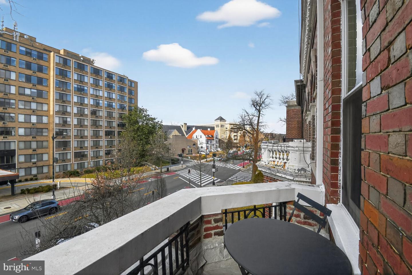 3317 16TH ST NW #4, WASHINGTON, District Of Columbia 20010, 2 Bedrooms Bedrooms, ,2 BathroomsBathrooms,Residential,For sale,3317 16TH ST NW #4,DCDC2244526 MLS # DCDC2244526