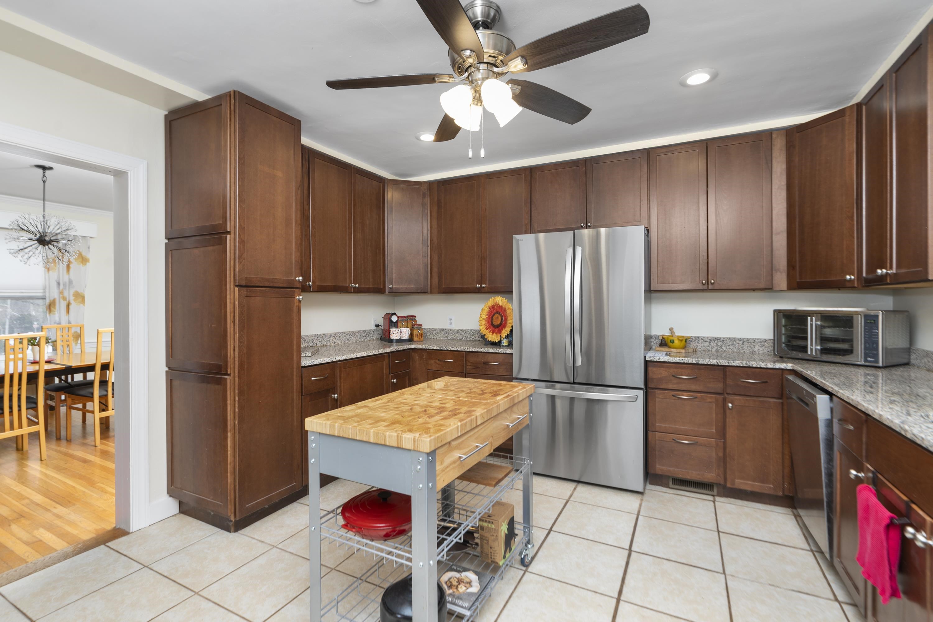 528 LOCUST AVE, WAYNESBORO, Virginia 22980, 4 Bedrooms Bedrooms, ,2 BathroomsBathrooms,Residential,528 LOCUST AVE,673033 MLS # 673033