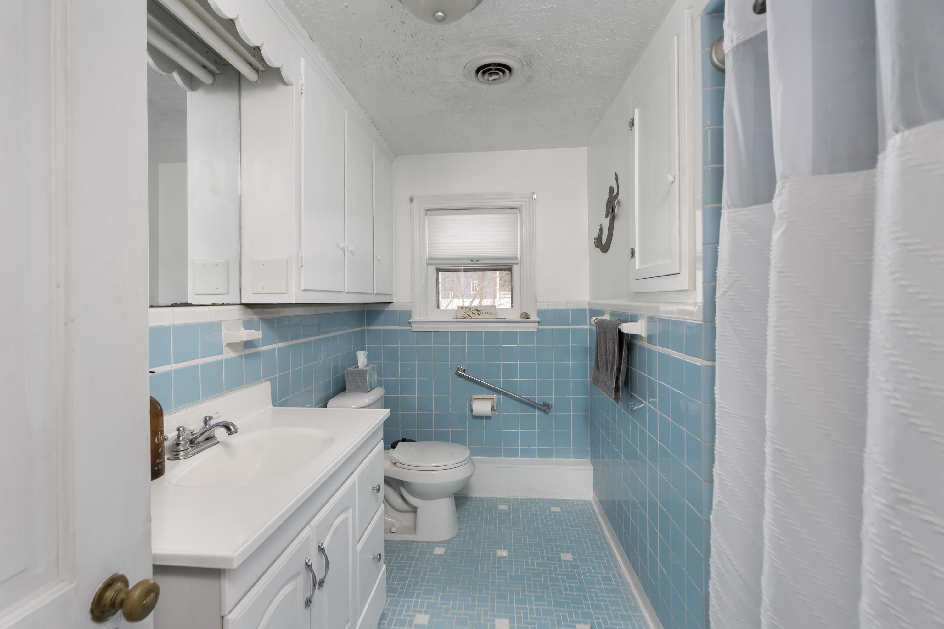 528 LOCUST AVE, WAYNESBORO, Virginia 22980, 4 Bedrooms Bedrooms, ,2 BathroomsBathrooms,Residential,528 LOCUST AVE,673033 MLS # 673033