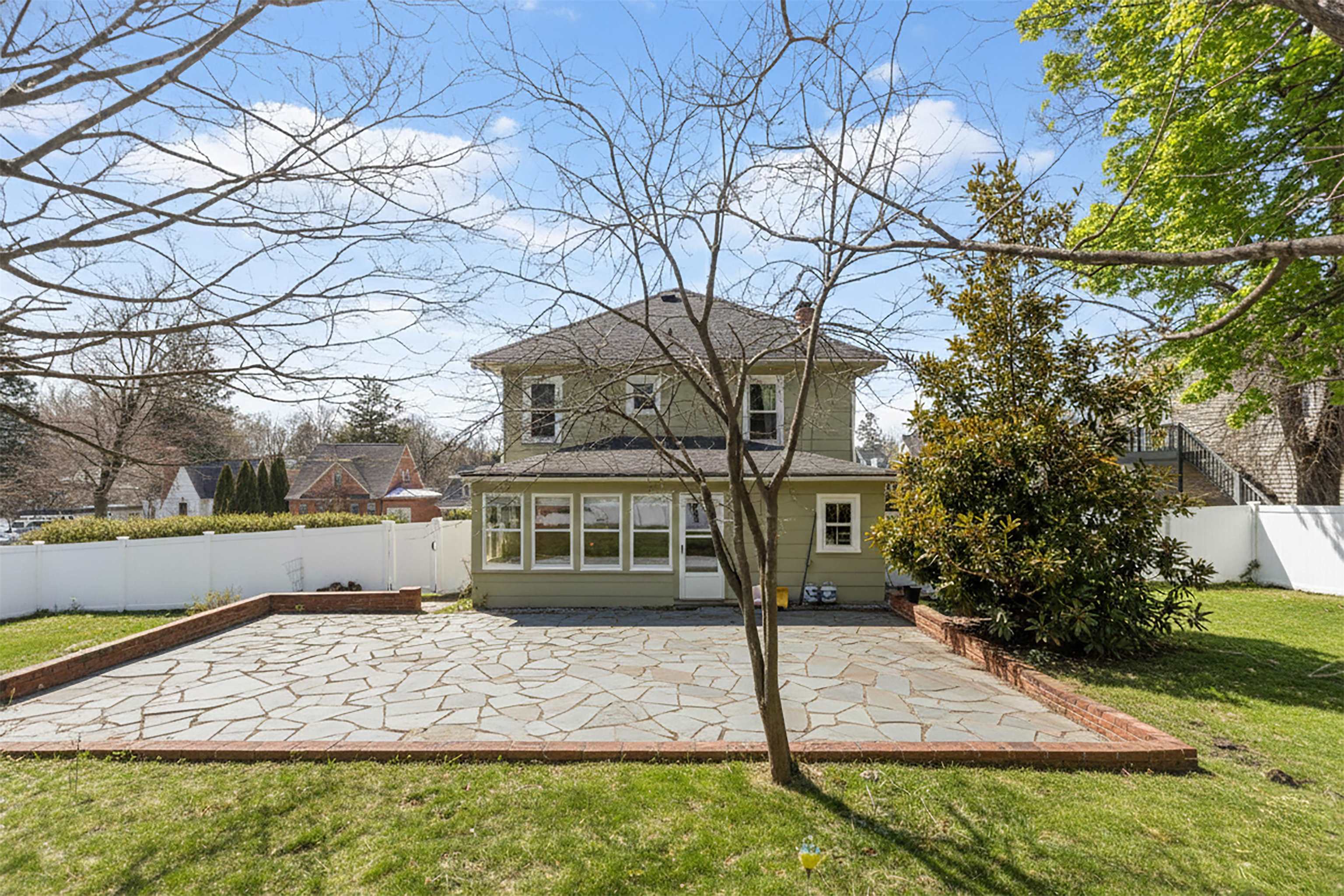 528 LOCUST AVE, WAYNESBORO, Virginia 22980, 4 Bedrooms Bedrooms, ,2 BathroomsBathrooms,Residential,528 LOCUST AVE,673033 MLS # 673033