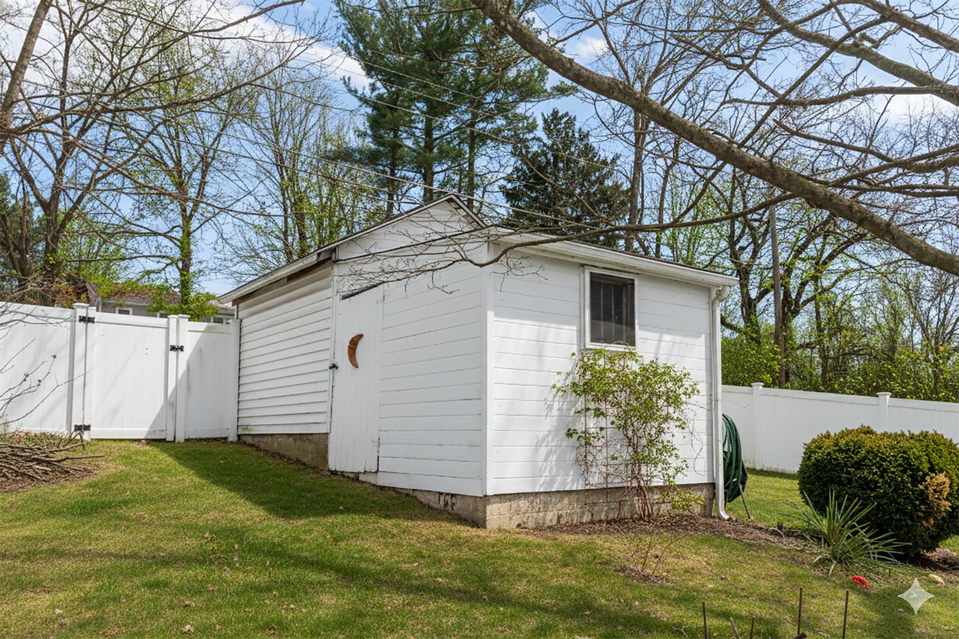 528 LOCUST AVE, WAYNESBORO, Virginia 22980, 4 Bedrooms Bedrooms, ,2 BathroomsBathrooms,Residential,528 LOCUST AVE,673033 MLS # 673033