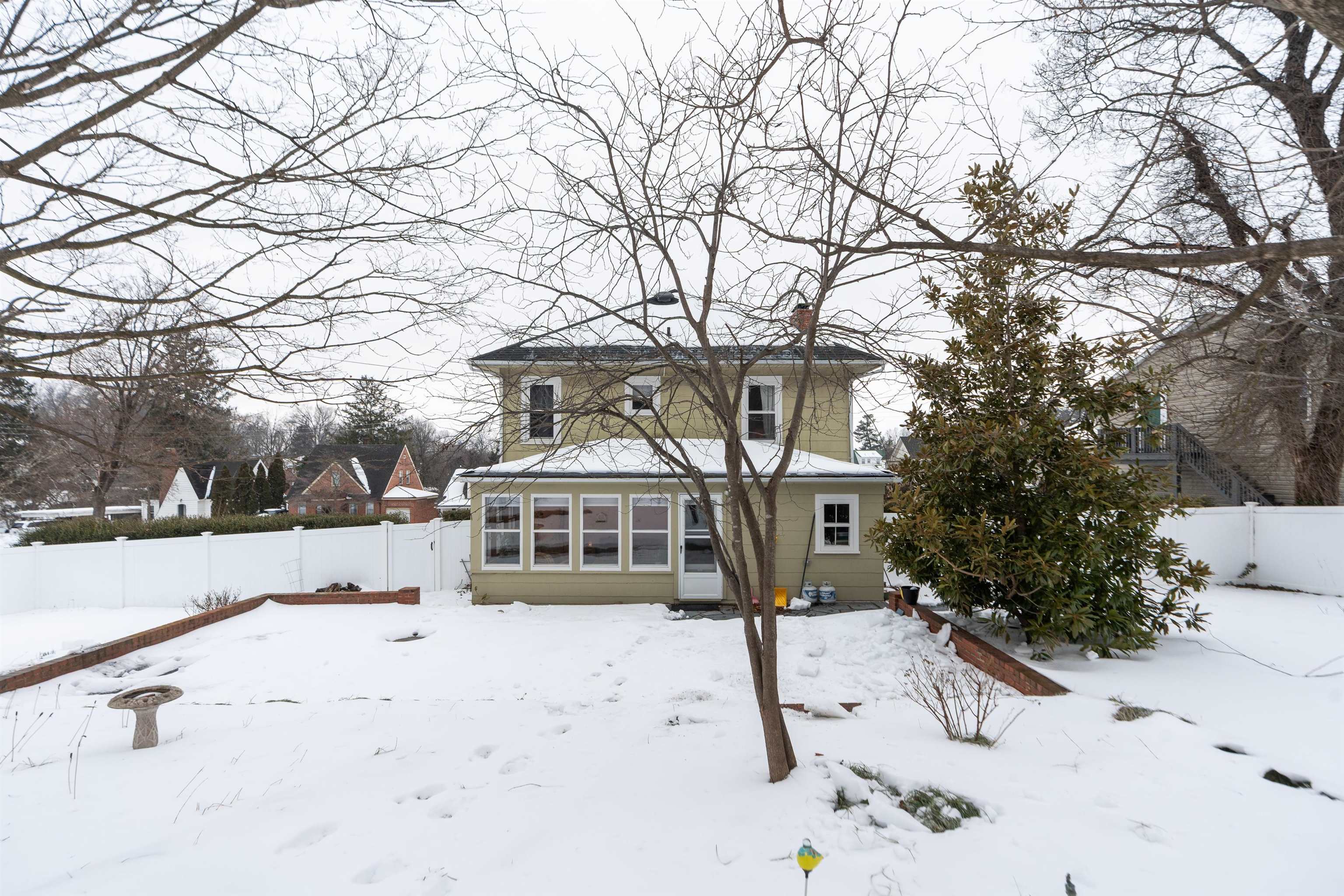 528 LOCUST AVE, WAYNESBORO, Virginia 22980, 4 Bedrooms Bedrooms, ,2 BathroomsBathrooms,Residential,528 LOCUST AVE,673033 MLS # 673033