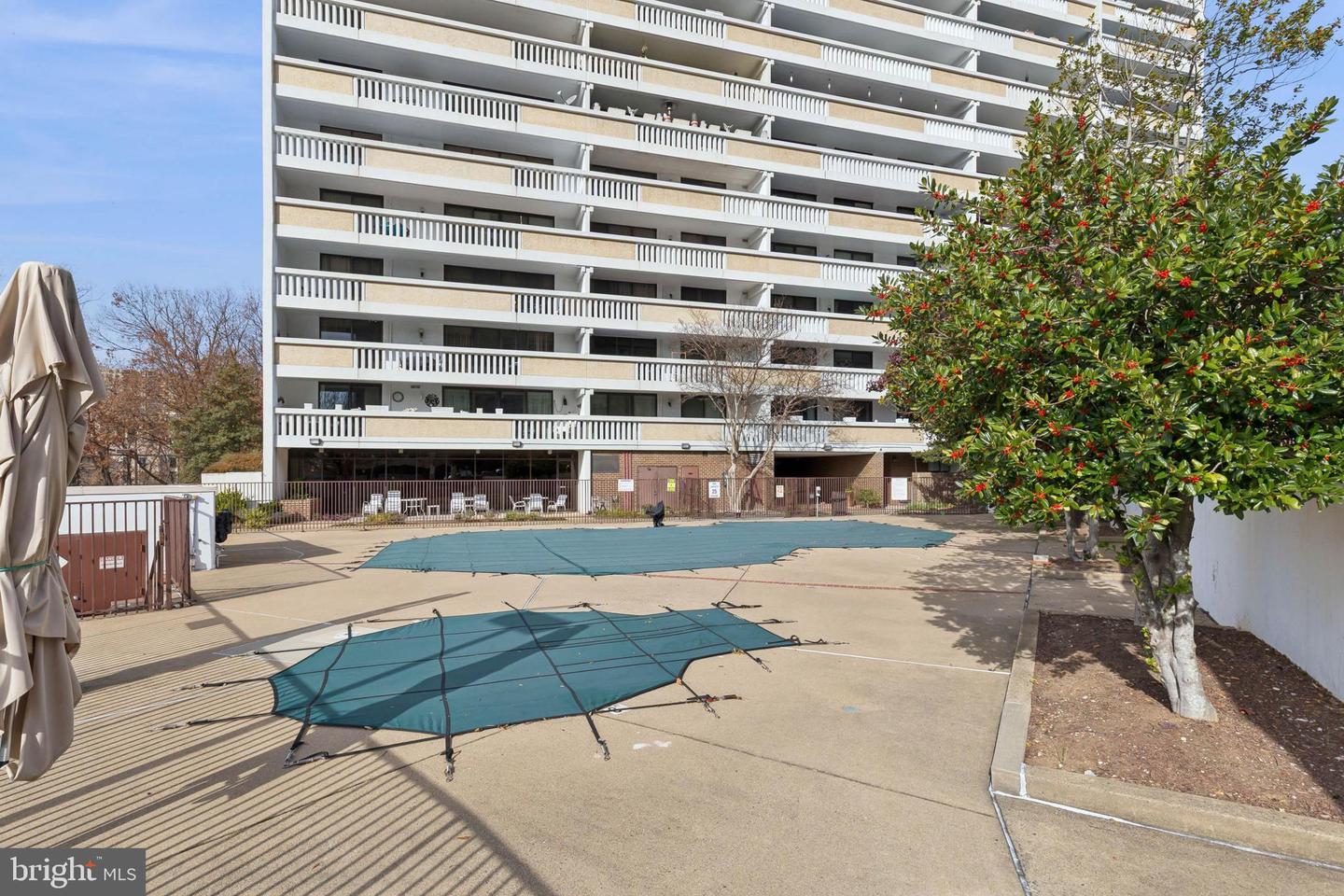 5911 EDSALL RD #801, ALEXANDRIA, Virginia 22304, 2 Bedrooms Bedrooms, ,2 BathroomsBathrooms,Residential,For sale,5911 EDSALL RD #801,VAAX2051842 MLS # VAAX2051842