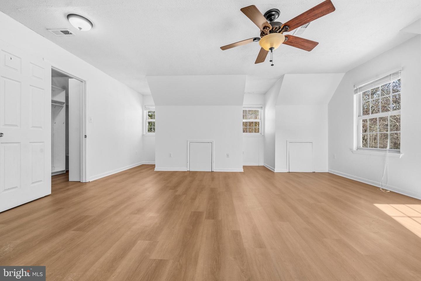 5557 REAGON CT, WOODBRIDGE, Virginia 22193, 4 Bedrooms Bedrooms, ,3 BathroomsBathrooms,Residential,For sale,5557 REAGON CT,VAPW2109844 MLS # VAPW2109844