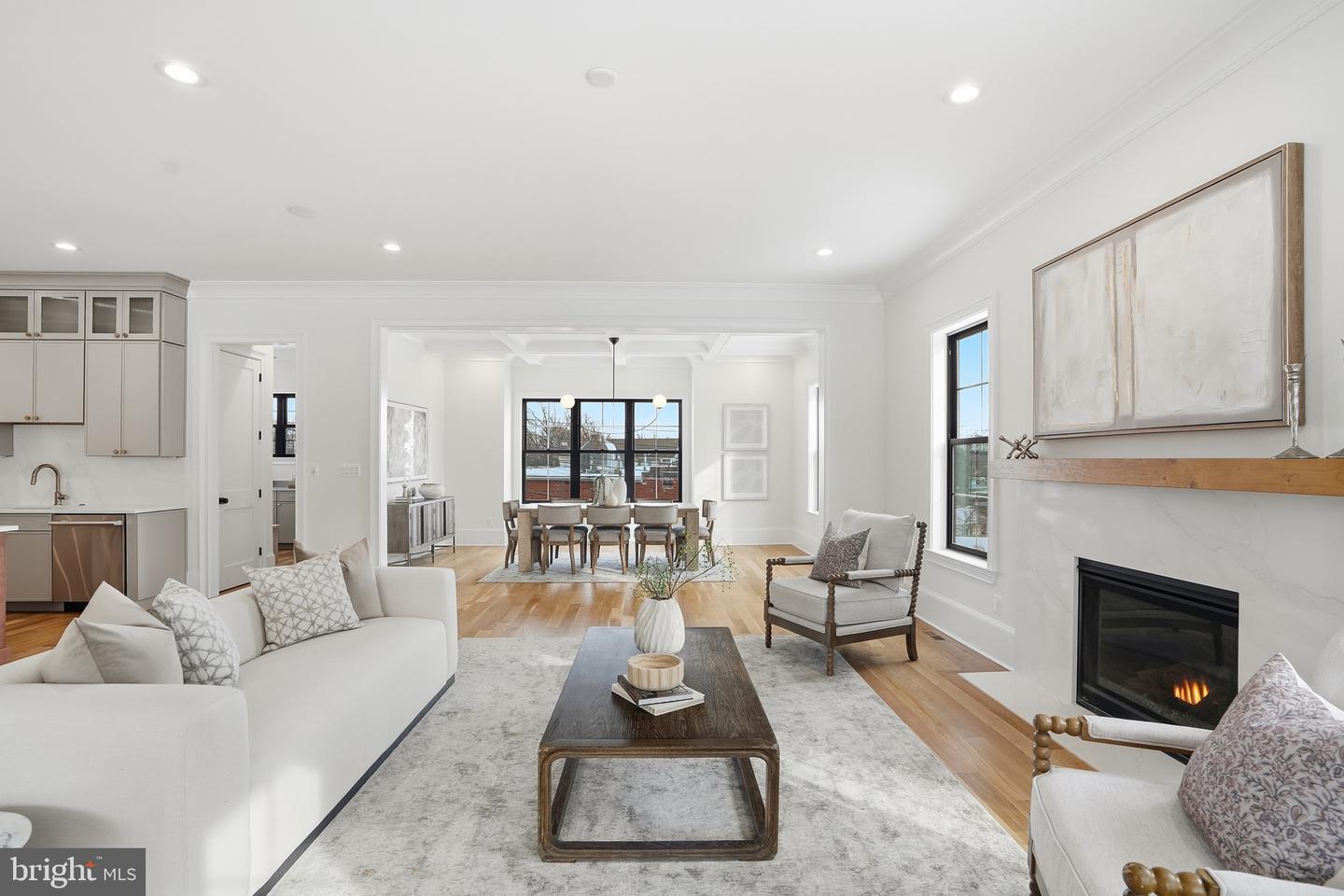 6512 WILLIAMSBURG BLVD, ARLINGTON, Virginia 22213, 6 Bedrooms Bedrooms, ,5 BathroomsBathrooms,Residential,For sale,6512 WILLIAMSBURG BLVD,VAAR2067378 MLS # VAAR2067378