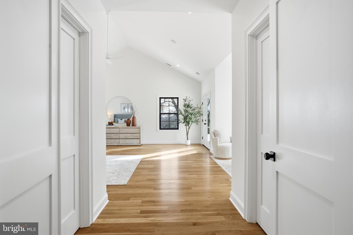 6512 WILLIAMSBURG BLVD, ARLINGTON, Virginia 22213, 6 Bedrooms Bedrooms, ,5 BathroomsBathrooms,Residential,For sale,6512 WILLIAMSBURG BLVD,VAAR2067378 MLS # VAAR2067378