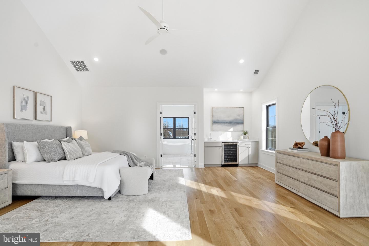 6512 WILLIAMSBURG BLVD, ARLINGTON, Virginia 22213, 6 Bedrooms Bedrooms, ,5 BathroomsBathrooms,Residential,For sale,6512 WILLIAMSBURG BLVD,VAAR2067378 MLS # VAAR2067378