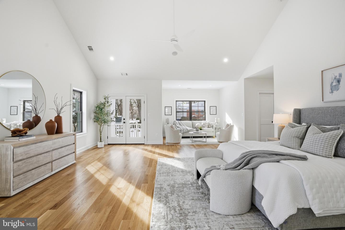 6512 WILLIAMSBURG BLVD, ARLINGTON, Virginia 22213, 6 Bedrooms Bedrooms, ,5 BathroomsBathrooms,Residential,For sale,6512 WILLIAMSBURG BLVD,VAAR2067378 MLS # VAAR2067378